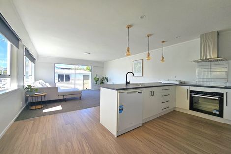Photo of property in 401 Carrington Street, Upper Vogeltown, New Plymouth, 4310