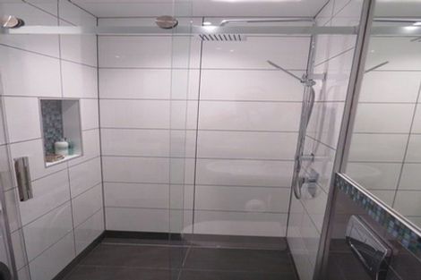 Photo of property in 51 Cavendish Square, Strathmore Park, Wellington, 6022