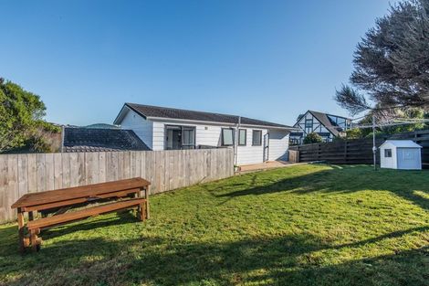 Photo of property in 42 Dominica Crescent, Grenada Village, Wellington, 6037