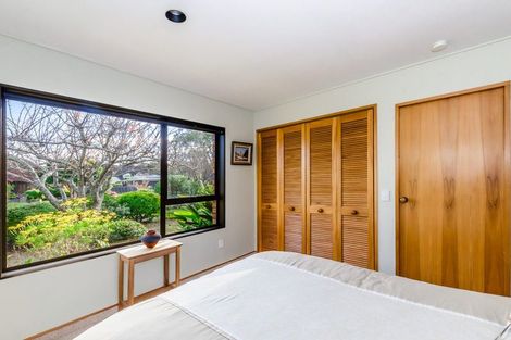 Photo of property in 1 Manu Grove, Waikanae, 5036