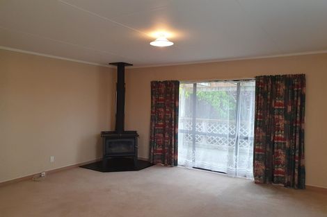 Photo of property in 2/42 Atherfold Crescent, Greenmeadows, Napier, 4112