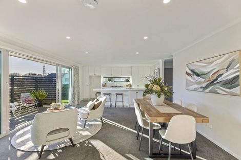 Photo of property in 1 Howe Place, Upper Vogeltown, New Plymouth, 4310