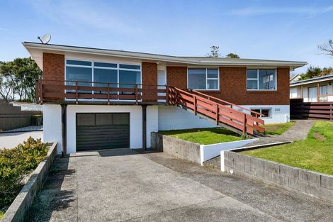 Photo of property in 5 Handley Place, Glen Avon, New Plymouth, 4312