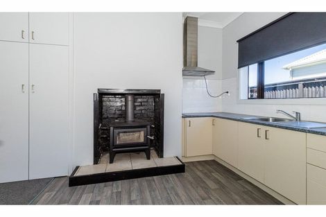 Photo of property in 26 Regent Street, West End, Timaru, 7910