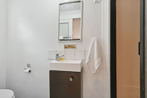 Photo of property in 140 Akaroa Drive, Maupuia, Wellington, 6022