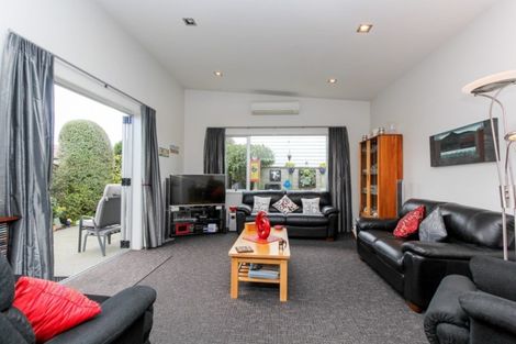 Photo of property in 149a Carrington Street, Lower Vogeltown, New Plymouth, 4310