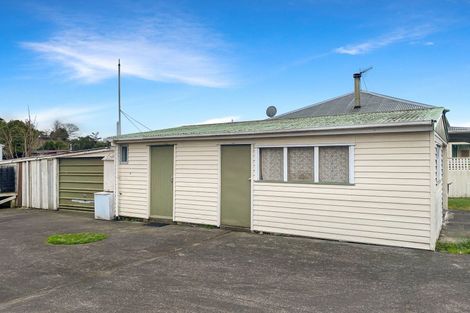 Photo of property in 1 Otanga Street, Dannevirke, 4930
