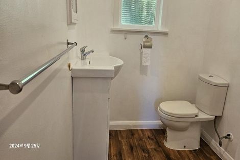 Photo of property in 2/78 Middleton Road, Churton Park, Wellington, 6037