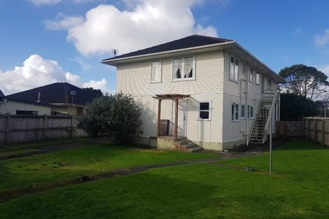 Photo of property in 42 Durham Street, Te Atatu Peninsula, Auckland, 0610