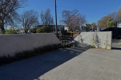 Photo of property in 323 Cambridge Terrace, Christchurch Central, Christchurch, 8013