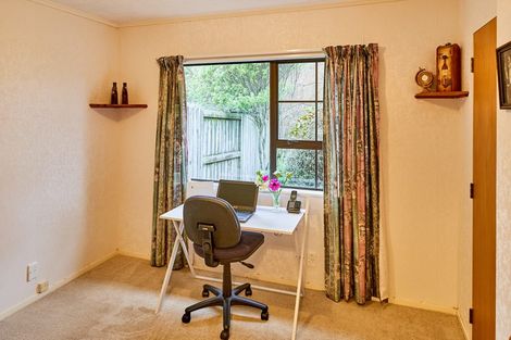 Photo of property in 102 Oxford Street, Tawa, Wellington, 5028