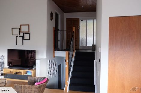 Photo of property in 132 Wadestown Road, Wadestown, Wellington, 6012