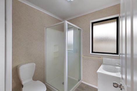 Photo of property in 8 Geneva Terrace, Kelvin Grove, Palmerston North, 4414