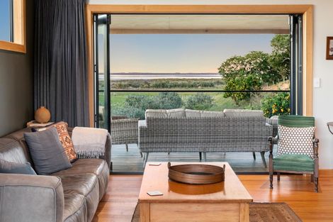 Photo of property in 261b Walker Road East, Aongatete, 3178