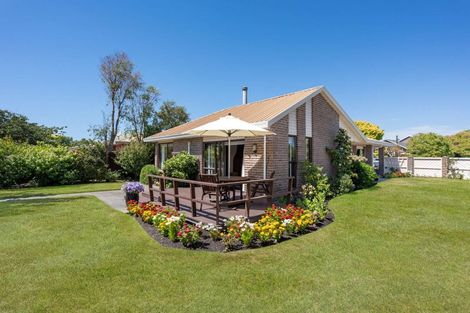 Photo of property in 3 Broadhaven Avenue, Parklands, Christchurch, 8083