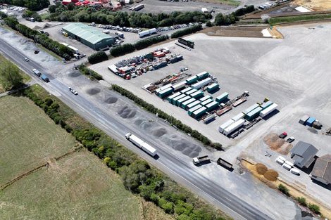 Photo of property in 1159 Great South Road, Runciman, Drury, 2578