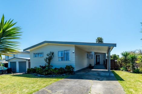 Photo of property in 4 Yearsley Place, Manurewa, Auckland, 2102