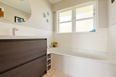 Photo of property in 17 Filmer Place, Melville, Hamilton, 3206