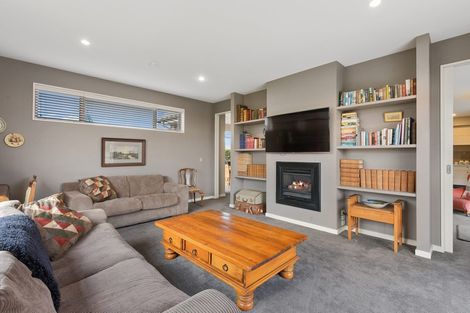 Photo of property in 11 Rossington Drive, West Melton, 7618