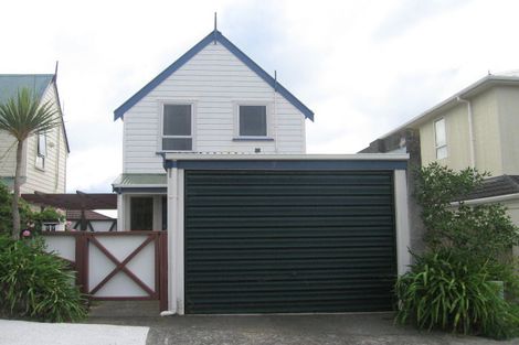 Photo of property in 77 Kaikoura Street, Maupuia, Wellington, 6022