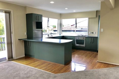 Photo of property in 36 Kurnell Drive, Botany Downs, Auckland, 2010