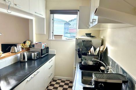 Photo of property in 1/51 Austin Street, Mount Victoria, Wellington, 6011