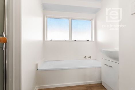 Photo of property in 41 Penion Drive, Flat Bush, Auckland, 2023