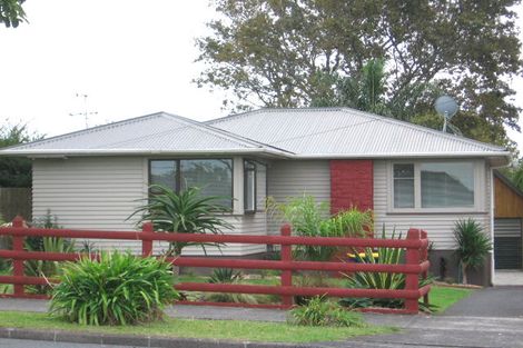 Photo of property in 31 Sturges Road, Henderson, Auckland, 0612