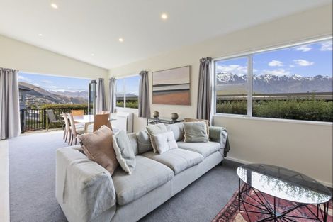Photo of property in 75 Hensman Road, Queenstown, 9300