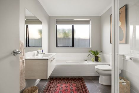 Photo of property in 2 Sable Lane, Pyes Pa, Tauranga, 3112