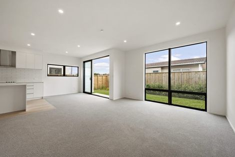 Photo of property in 3 Houhere Street, Paraparaumu, 5032