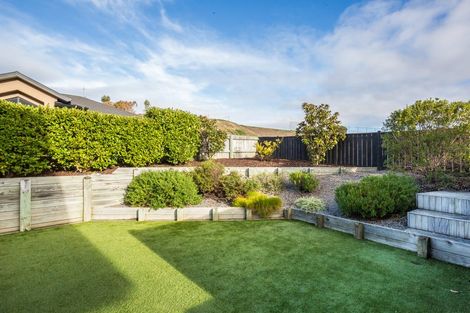 Photo of property in 17 Kepler Way, Aotea, Porirua, 5024