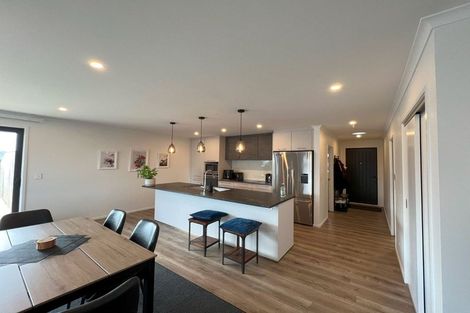 Photo of property in 2 Ricketts Road, Wainui, 0932