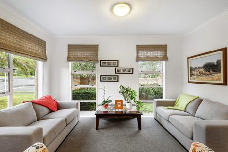 Photo of property in 8 Driftwood Drive, Red Beach, 0932