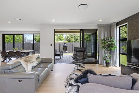 Photo of property in 173b West Belt, Rangiora, 7400