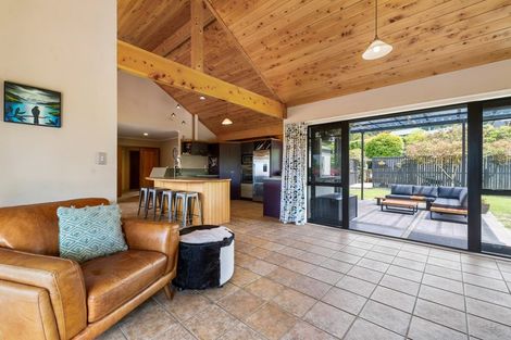 Photo of property in 28 Atkins Lane, Hamurana, Rotorua, 3097
