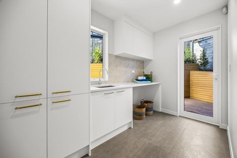 Photo of property in 4 Seawind Way, Hobsonville, Auckland, 0616