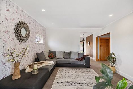 Photo of property in 19 Hill View Crescent, Highfield, Timaru, 7910