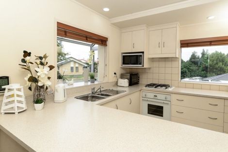 Photo of property in 2 Sunny Dale, Western Heights, Hamilton, 3200