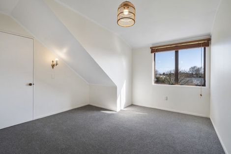 Photo of property in 41 Manapouri Crescent, Hokowhitu, Palmerston North, 4410