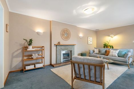 Photo of property in 1/31 Alamein Avenue, Belmont, Auckland, 0622