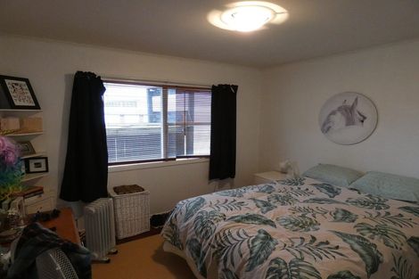 Photo of property in 39 Blease Street, New Lynn, Auckland, 0600