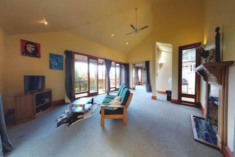 Photo of property in 5 Wairere Road, Belmont, Lower Hutt, 5010