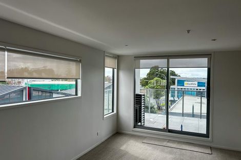 Photo of property in Bella Vista, 2d/84 Gunner Drive, Te Atatu Peninsula, Auckland, 0610