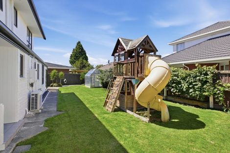 Photo of property in 4 Larkhill Place, Russley, Christchurch, 8042