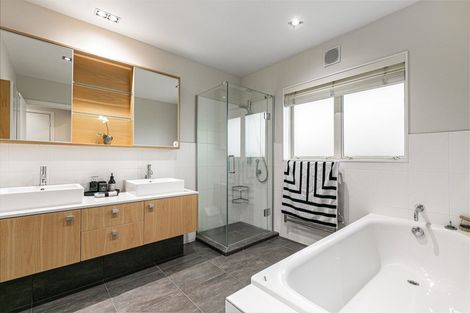 Photo of property in 121 Victoria Avenue, Remuera, Auckland, 1050