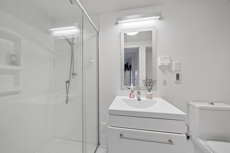 Photo of property in 528a Evans Bay Parade, Hataitai, Wellington, 6021