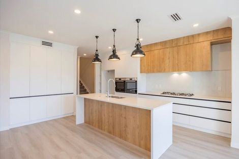 Photo of property in 7 Kikorangi Drive, Wainui, 0992