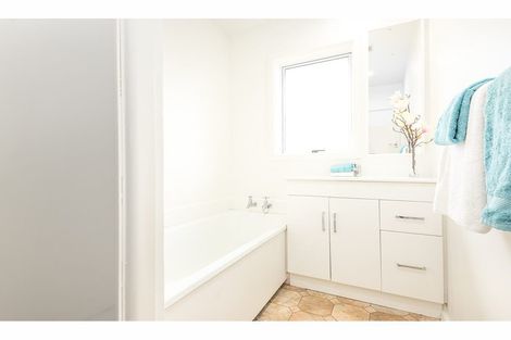 Photo of property in 13 Pembroke Street, Avondale, Christchurch, 8061