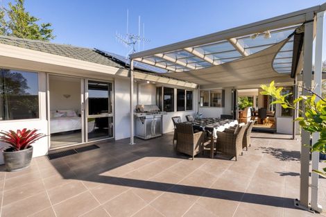 Photo of property in 16 Gunbar Drive, Welcome Bay, Tauranga, 3175